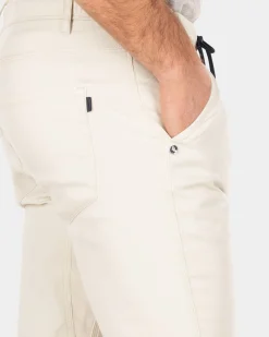 Sportive solid coloured chino - Cream