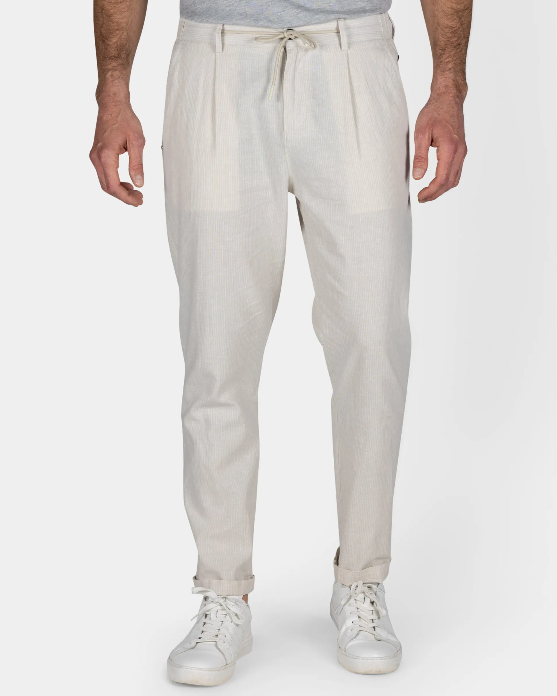 White chino with linen
