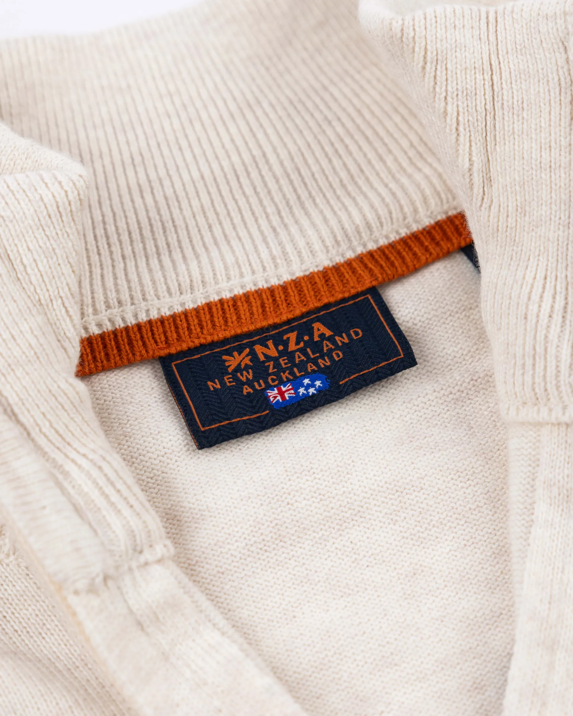 White sweater with knitted pattern - Powder Sand